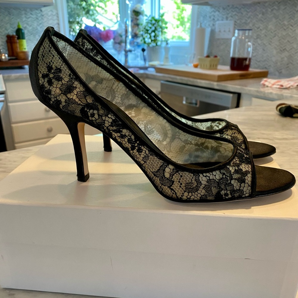Vera Wang heels